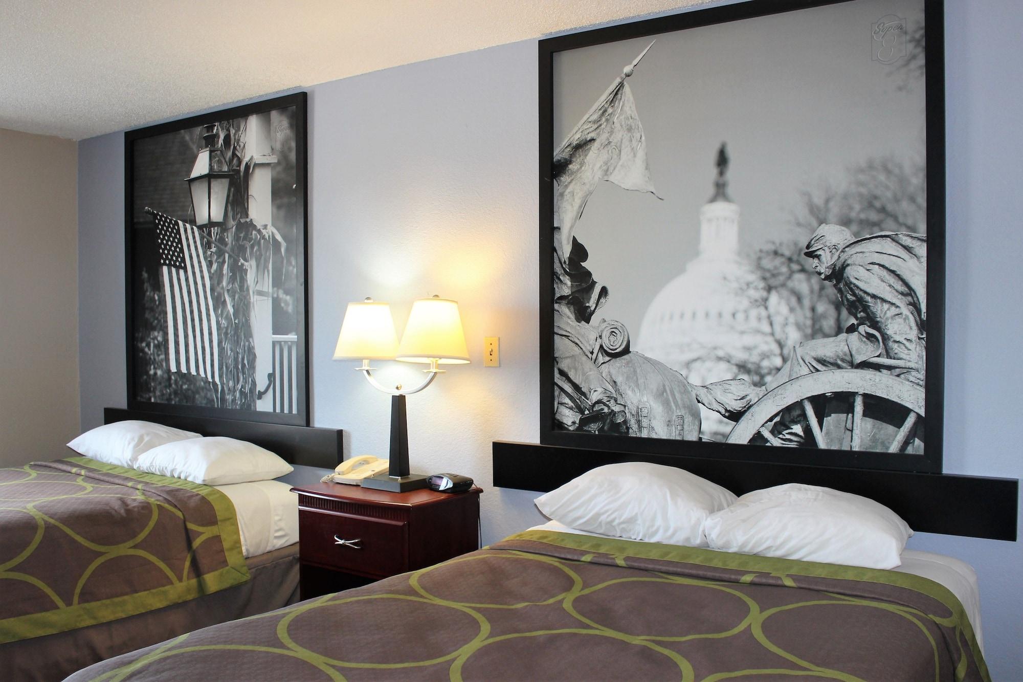 Super 8 By Wyndham Tuscaloosa Otel Dış mekan fotoğraf
