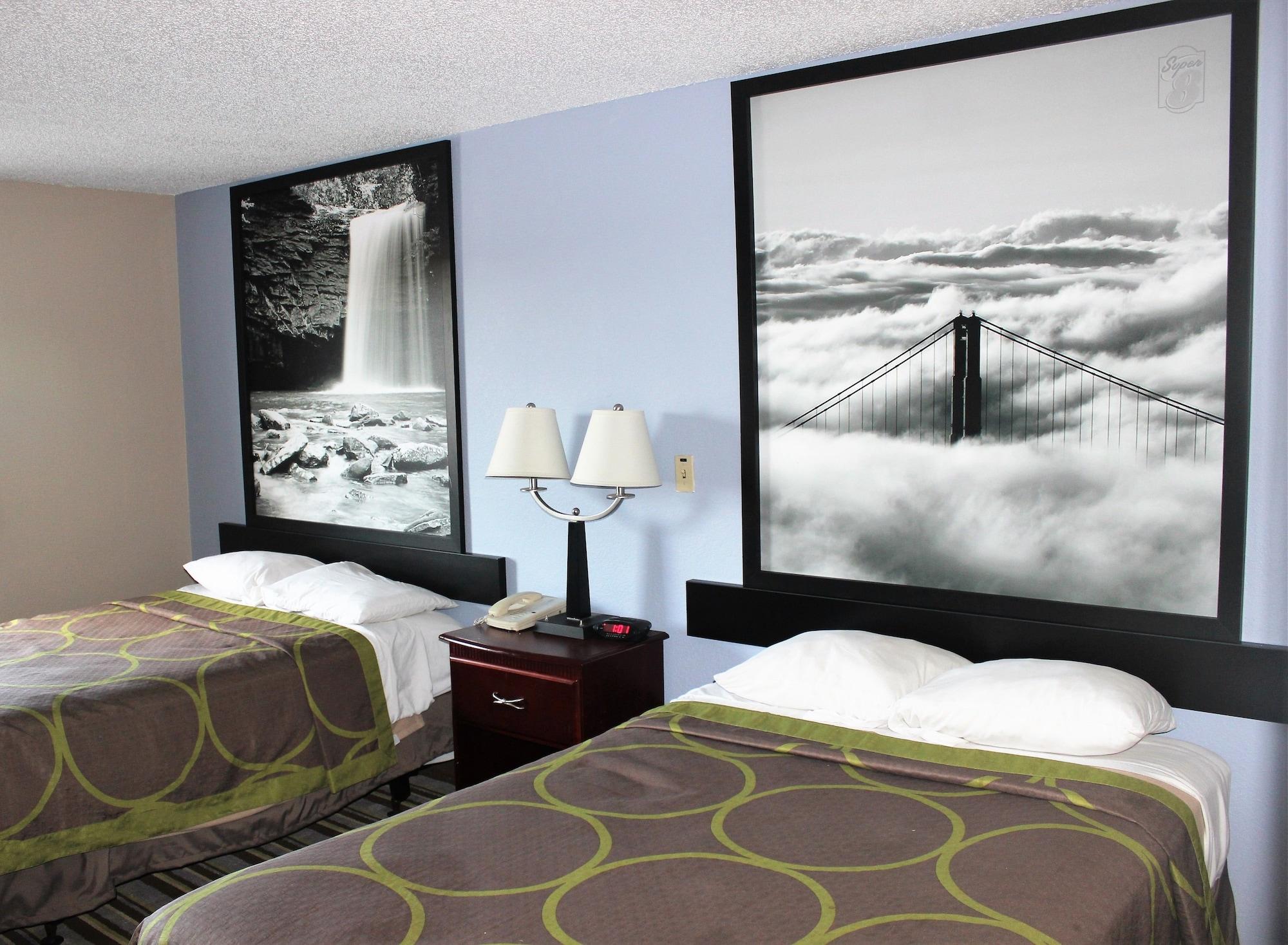 Super 8 By Wyndham Tuscaloosa Otel Dış mekan fotoğraf