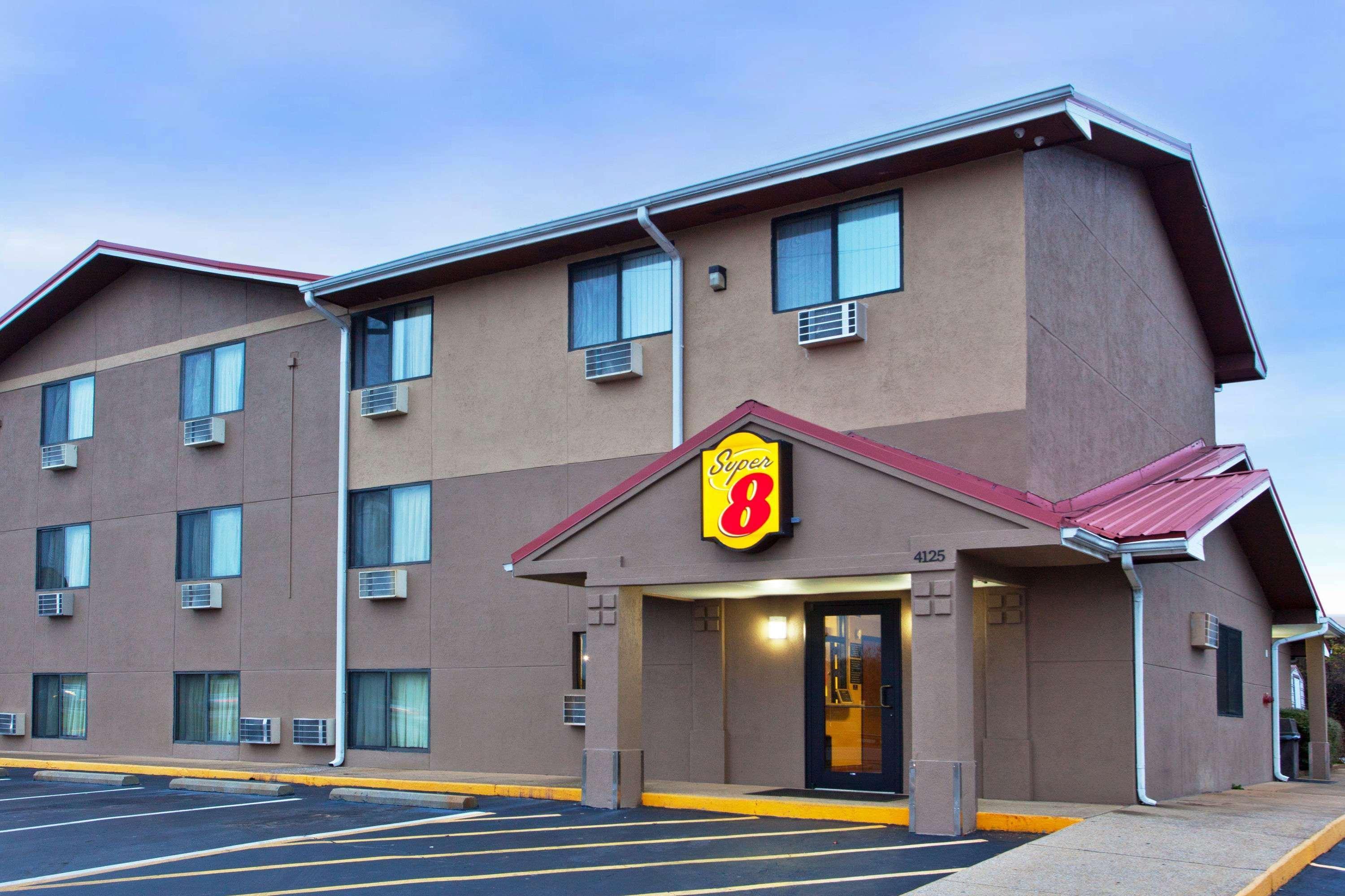 Super 8 By Wyndham Tuscaloosa Otel Dış mekan fotoğraf